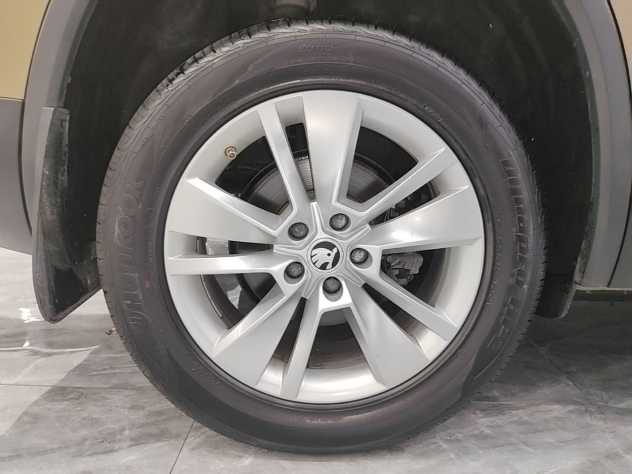 Kodiaq 2017 TSI330 5-Seater RWD Comfort photo 2