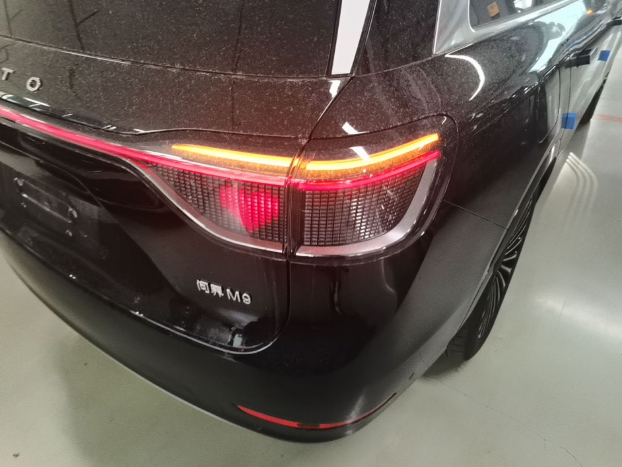 HIMA AITO M9 2025 EREV Ultra 52kWh 6-Seater 192-Line LiDAR photo 2