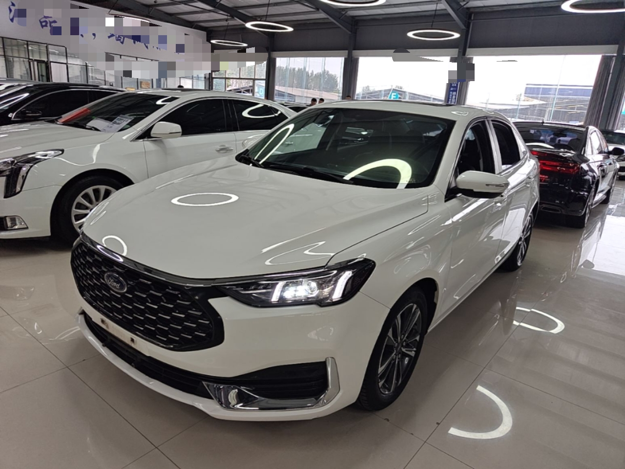 Escort 2021 1.5L AT