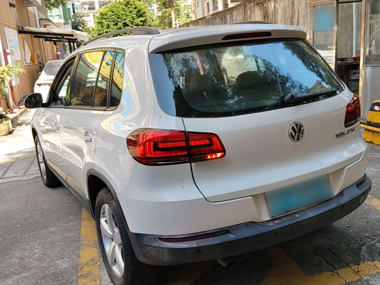 Tiguan 2013 1.8TSI AT RWD Comfort photo 4