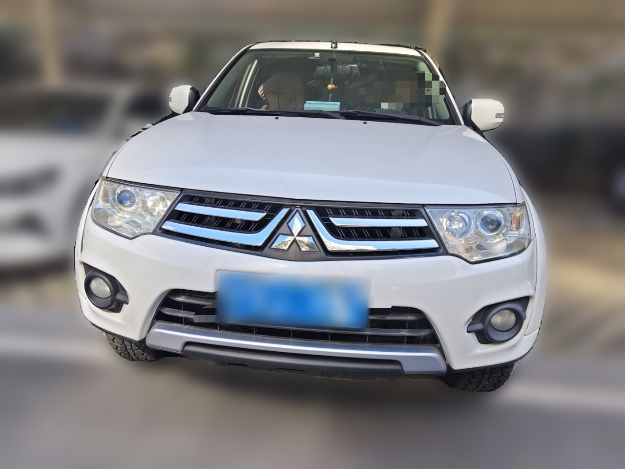 Pajero 2013 3.0L AT RWD Luxury photo 2