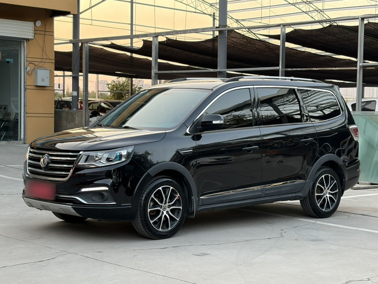 Forthing SX6 2016 1.6L MT Luxury