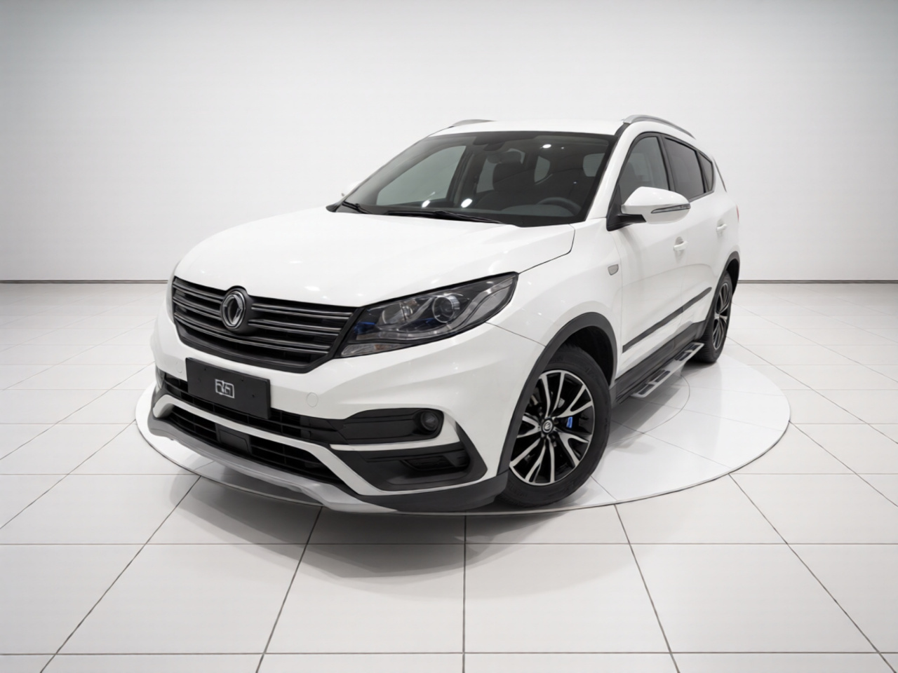 Fengon 580 2017 1.5T CVT Luxury