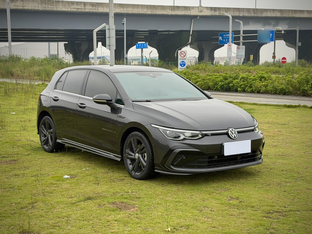 Golf 2021 280TSI DSG R-Line photo 2