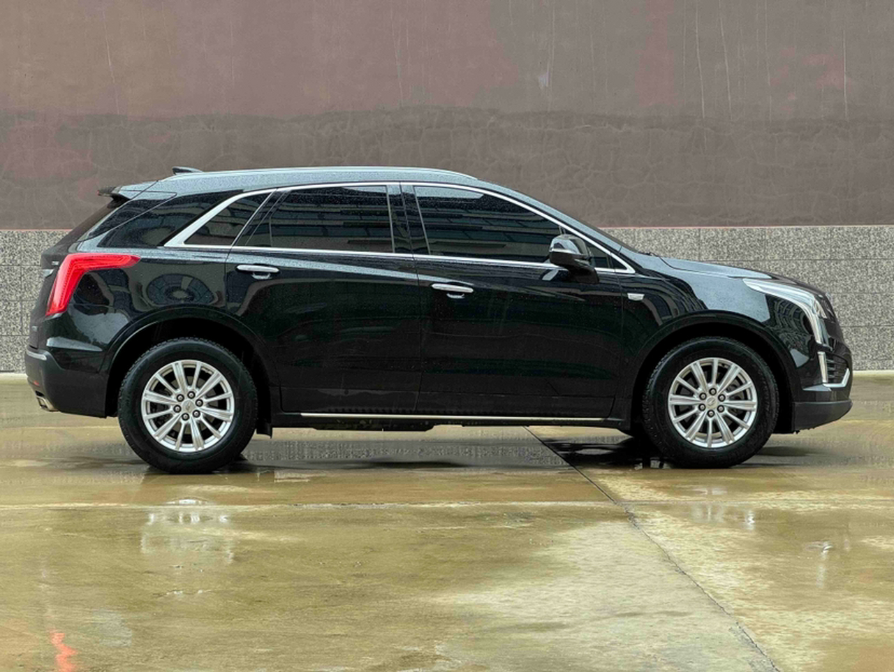 XT5 2018 28E AWD Tech photo 4