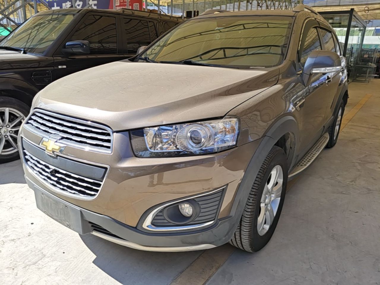 2017 2.4L RWD Luxury 7-Seater