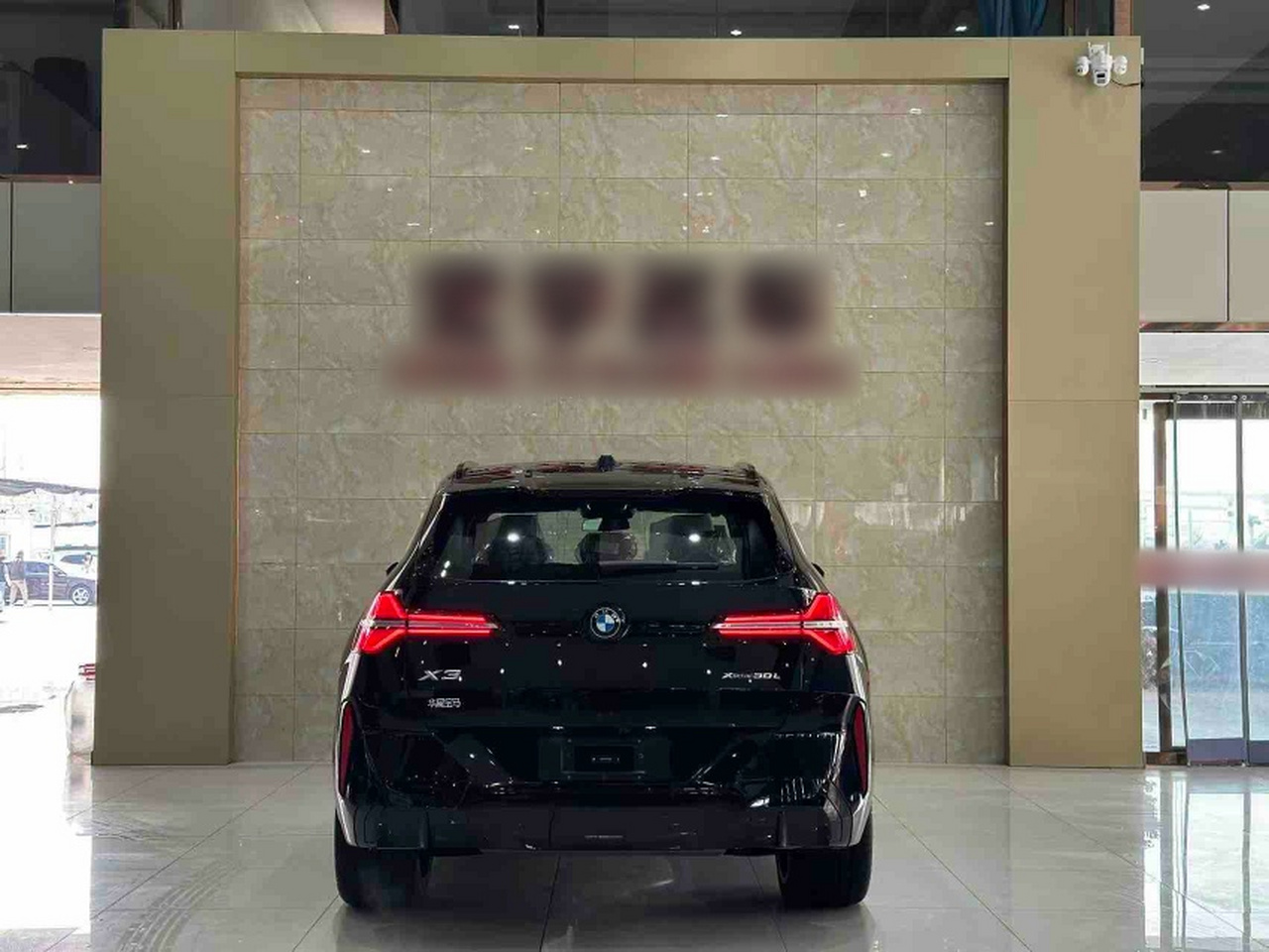 X3 2026 xDrive30L Exclusive M M Sport Night Package photo 4