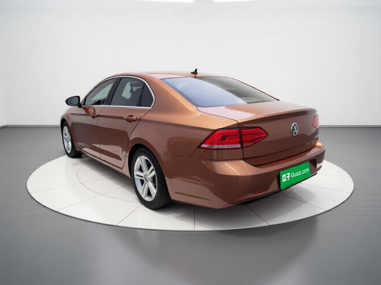 Lamando 2015 280TSI DSG Comfort photo 4