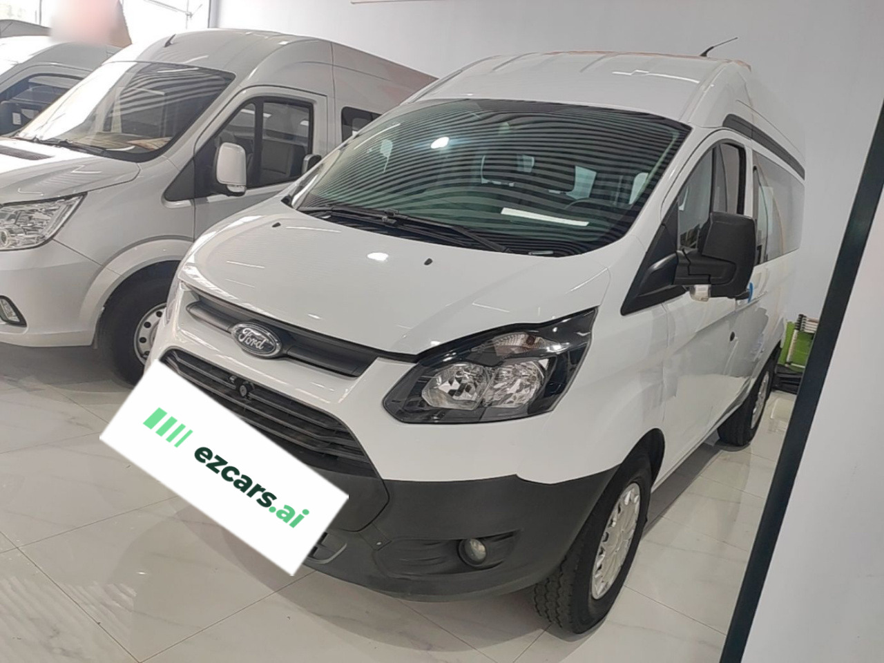 Transit 2017 2.0T Diesel Short Wheelbase China V