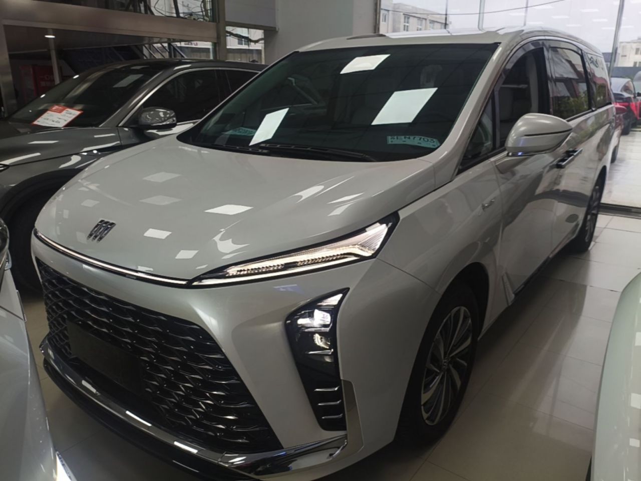 GL8 EV 2026 Exclusive