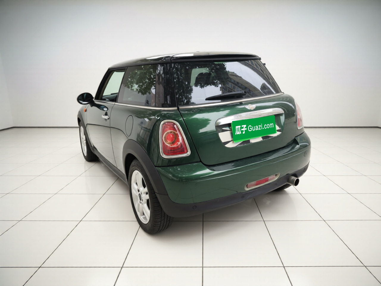 2011 1.6L ONE photo 4