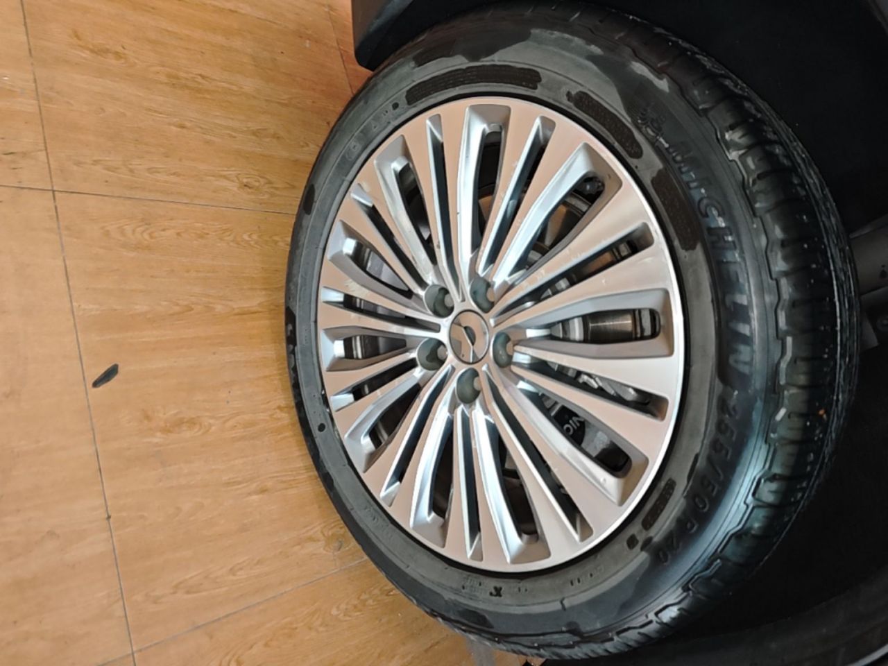 ES6 2020 600KM Sport photo 4