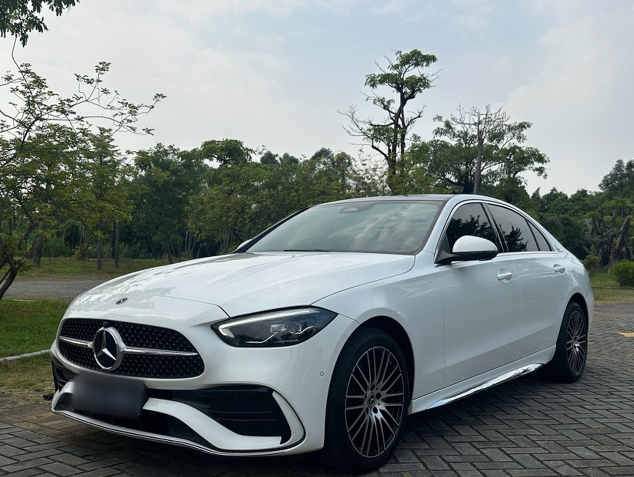 C-Class 2025 C 260 L Sport