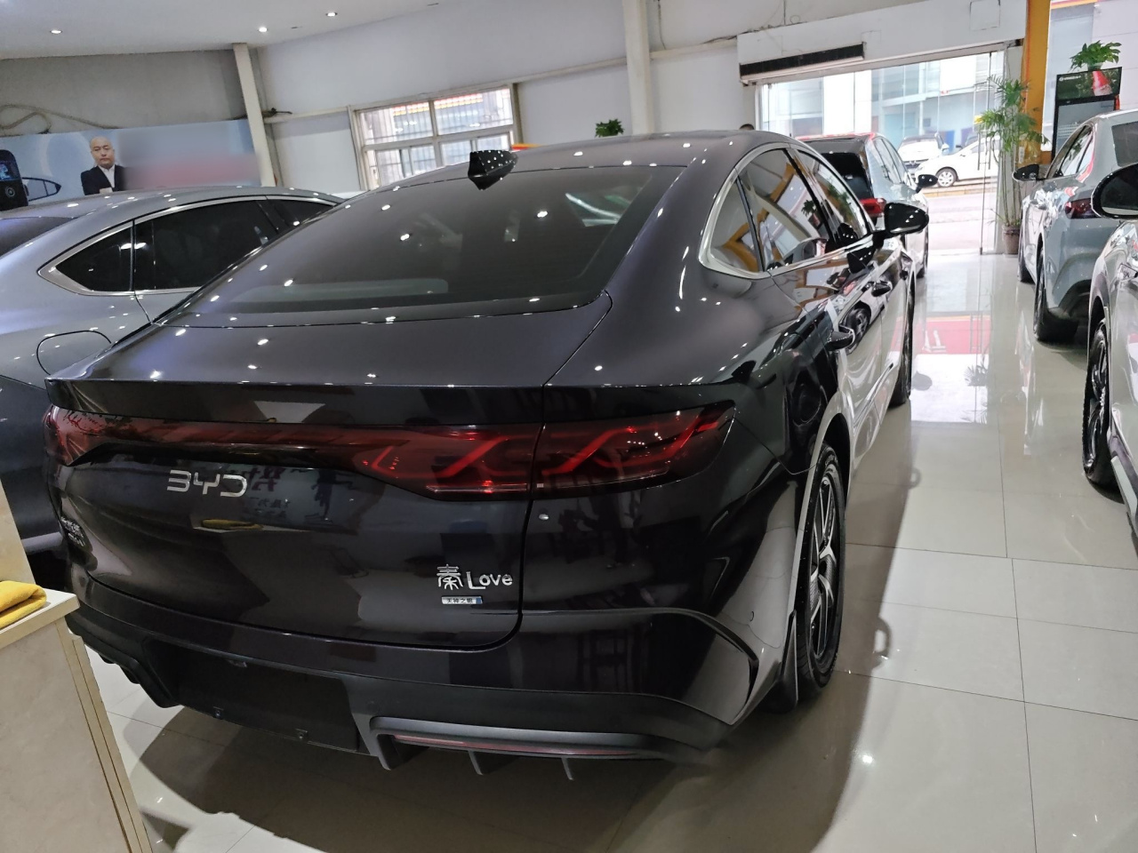 Qin L 2025 DM-i ADAS 120KM Leading photo 5