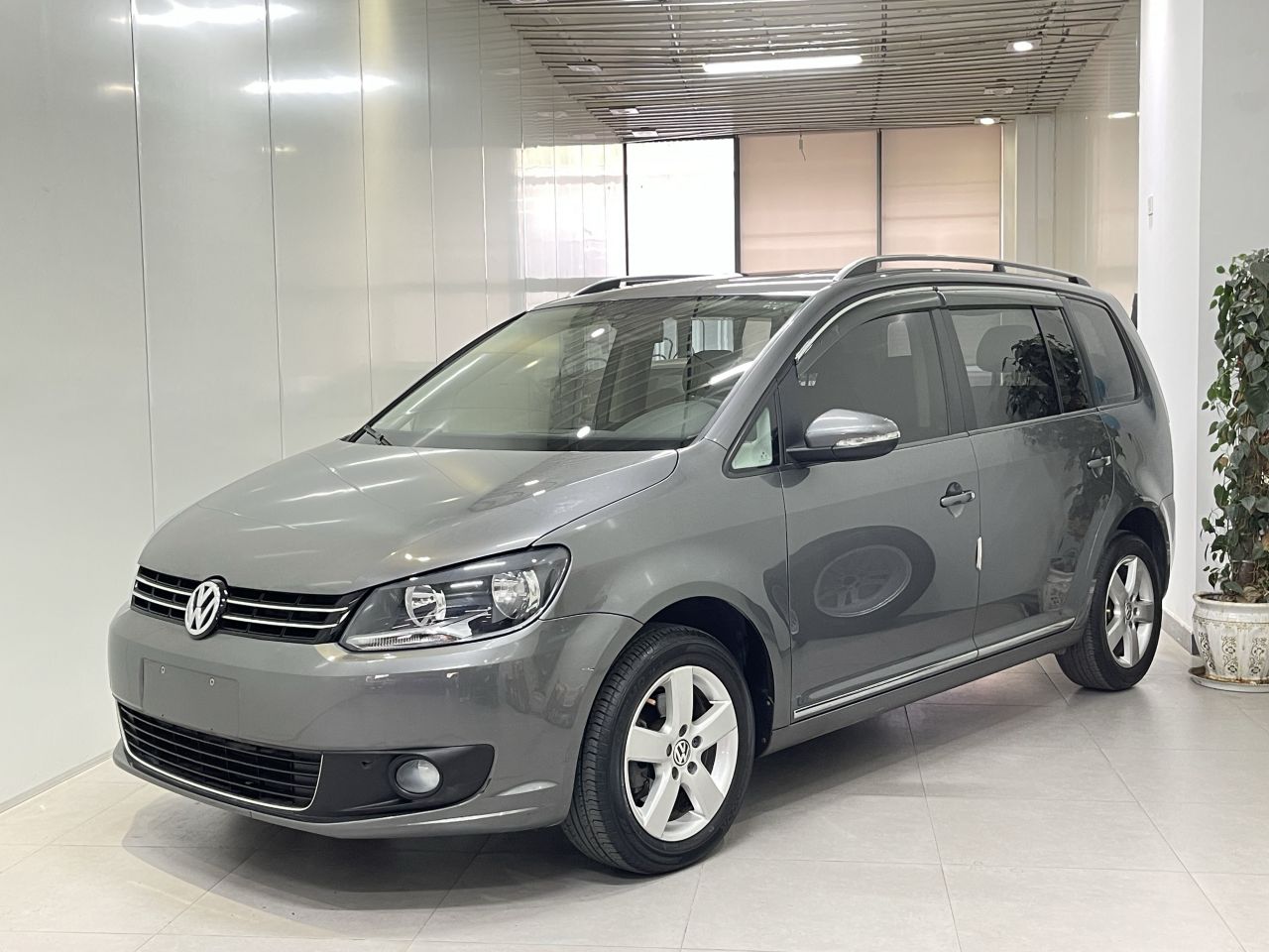 2013 1.4T DSG Comfort 5-Seater