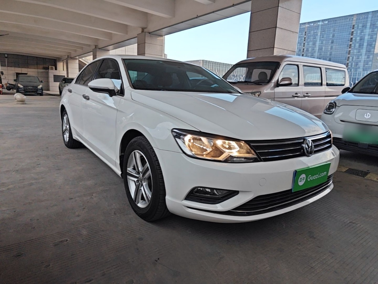 Lamando 2015 230TSI DSG photo 3