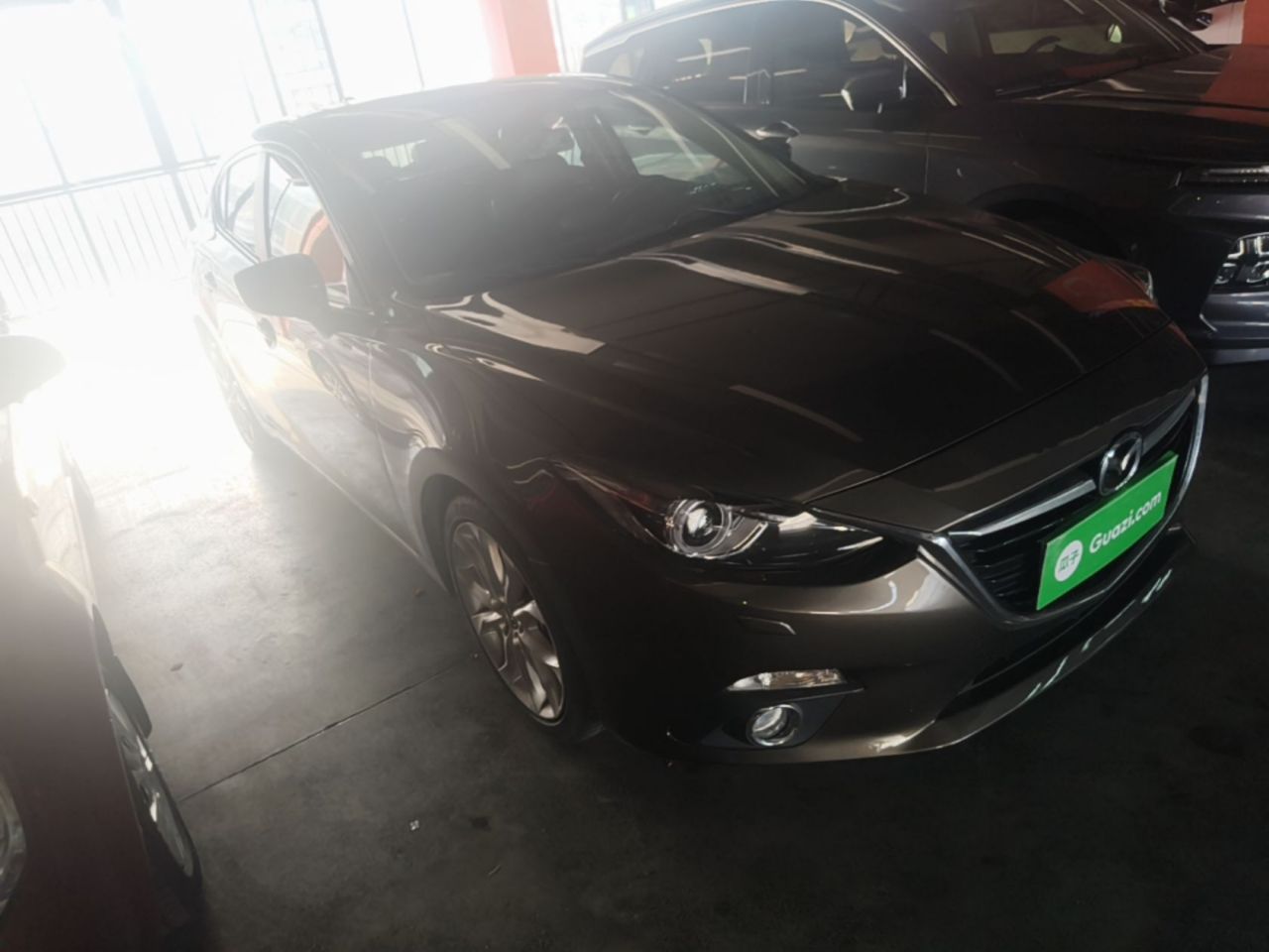 3 Axela 2014 Hatchback 2.0L AT Flagship photo 3