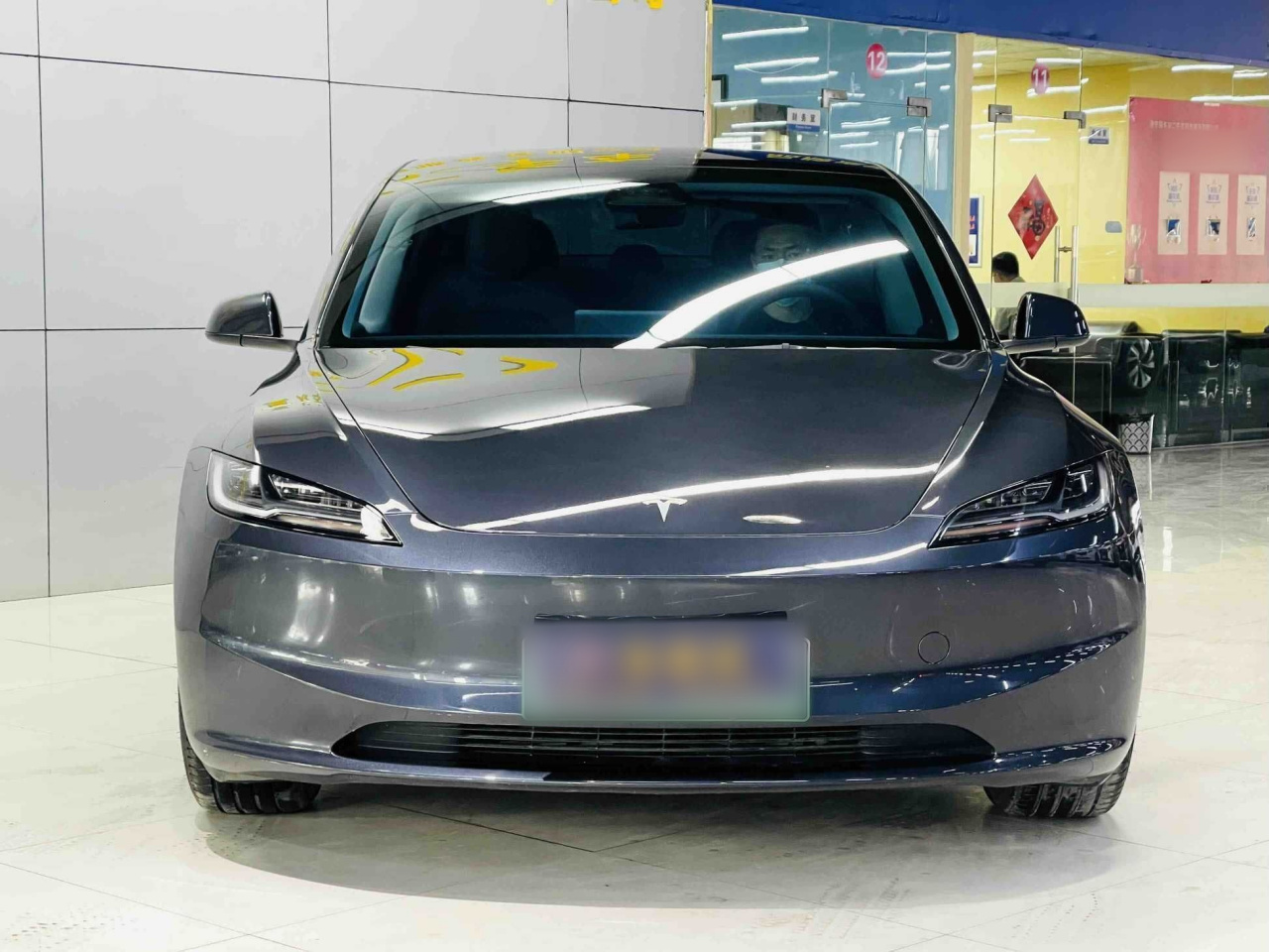 Model 3 2023 RWD photo 2