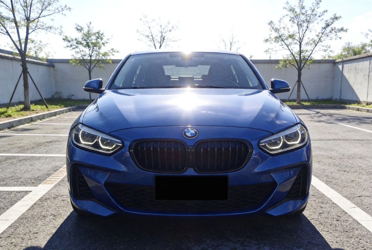 1 Series 2019 118i M Sport Package photo 2