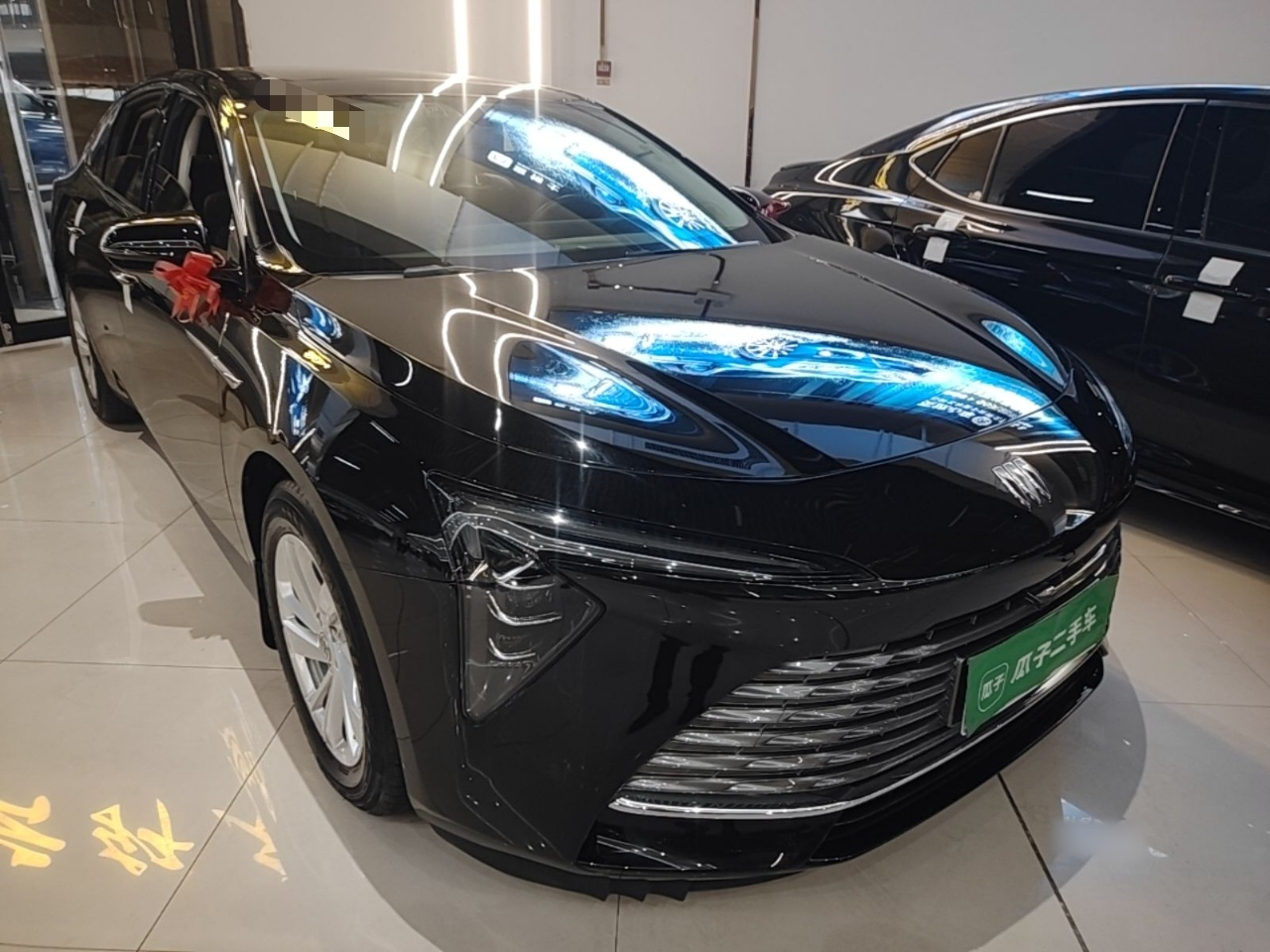 LaCrosse 2023 Facelift 25T photo 3
