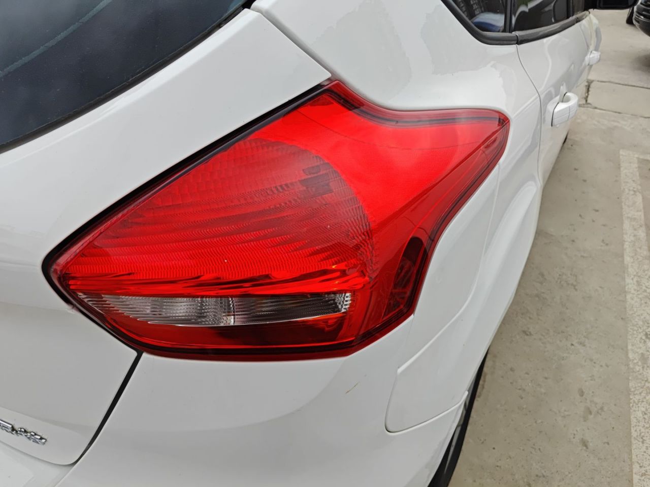 Focus 2017 Hatchback 1.6L AT Comfort photo 2