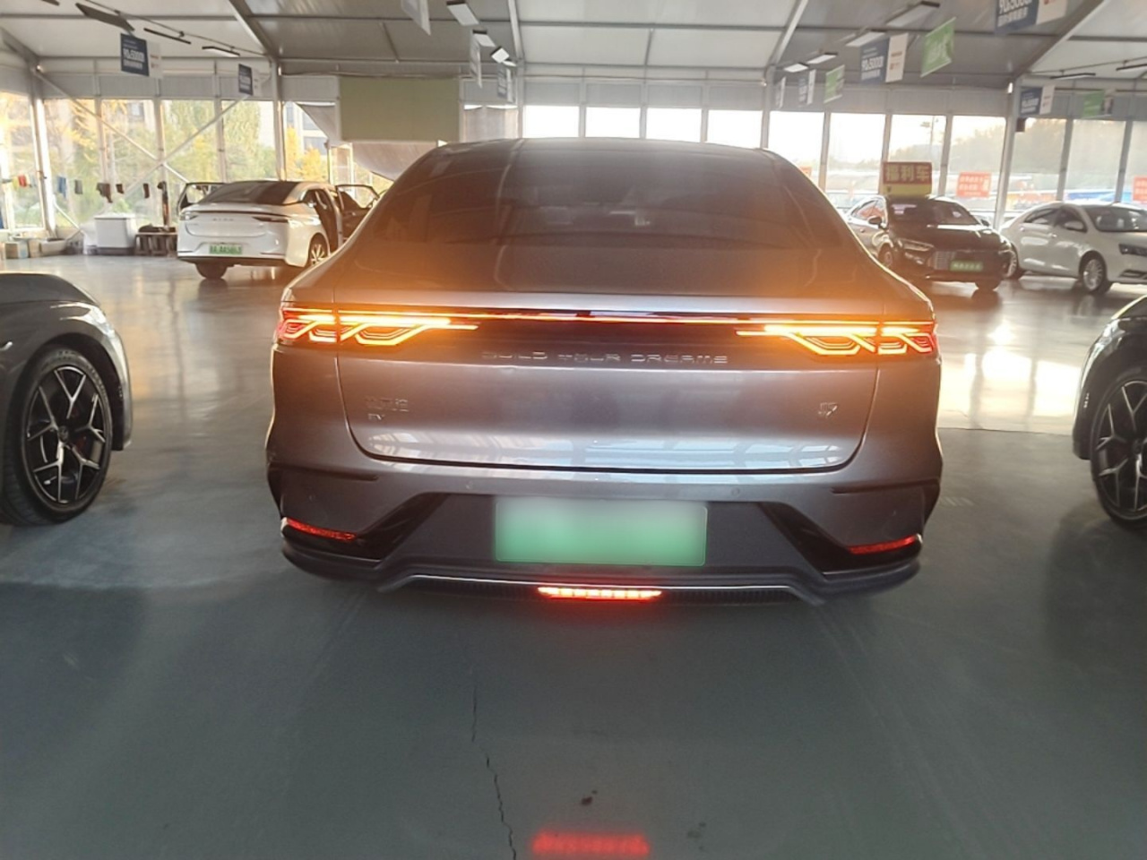 Han 2022 EV Founder 715KM FWD Flagship photo 5