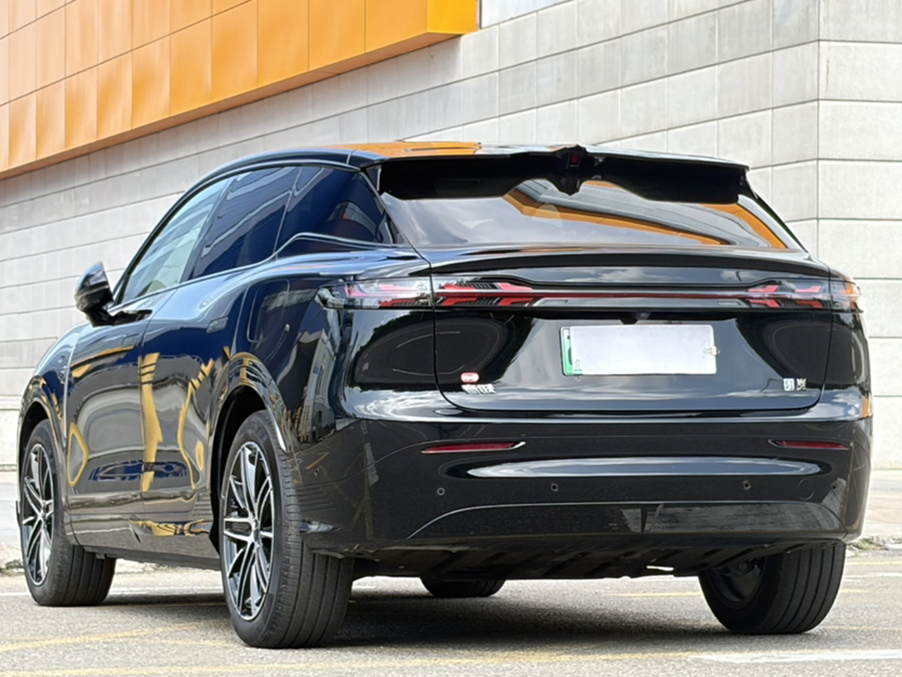 Voyah 2025 AWD Qiankun photo 4