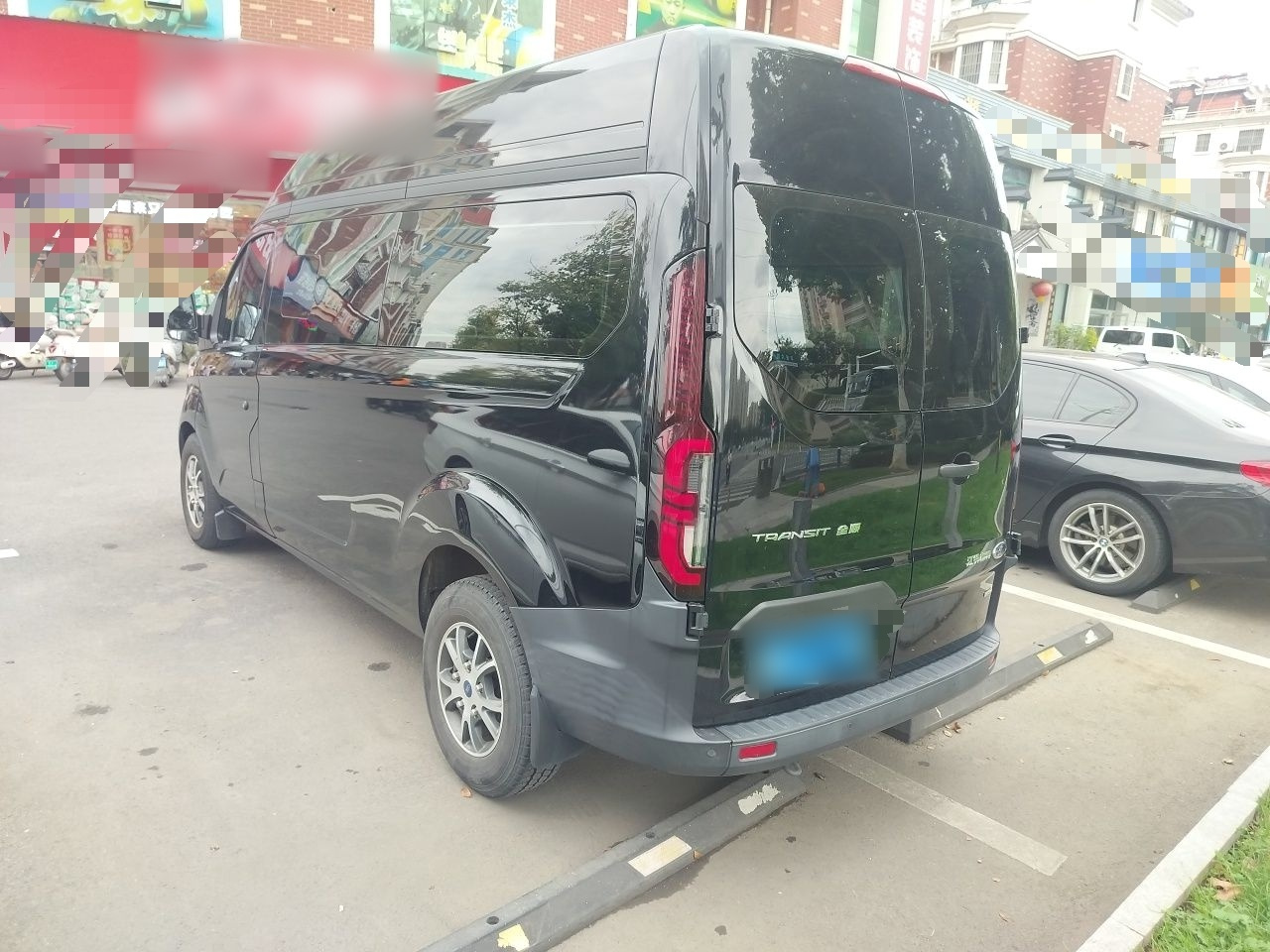 Transit 2023 2.0T Diesel AT Medium Wheelbase 5/6-Seater photo 4