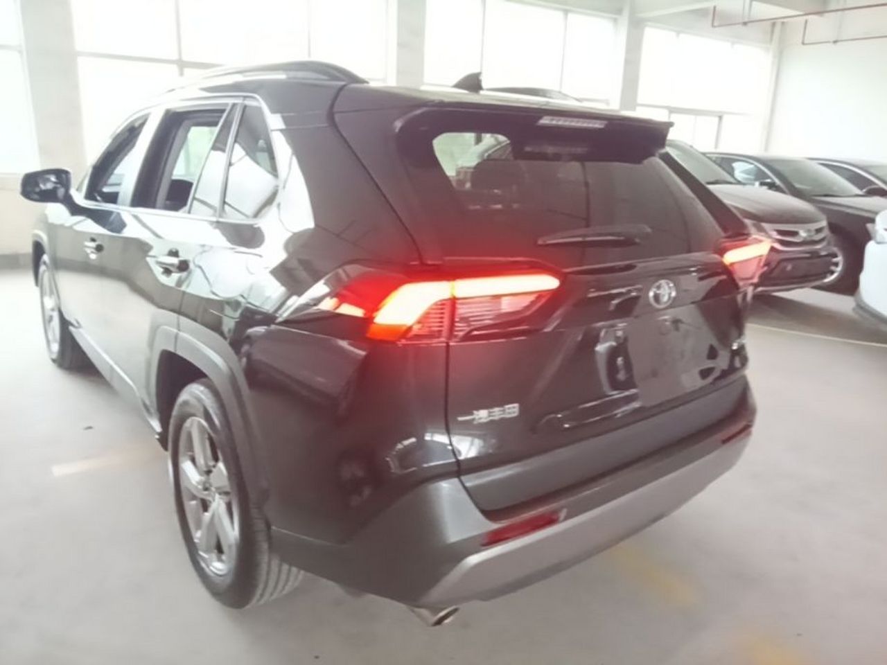 RAV4 2022 2.0L CVT RWD photo 4