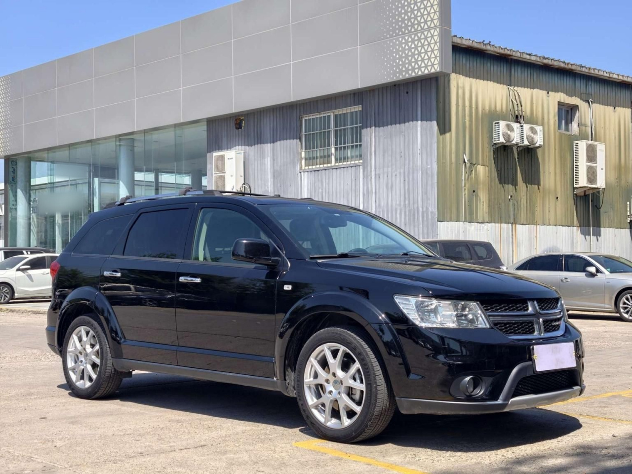 Dodge 2013 2.4L RWD photo 3