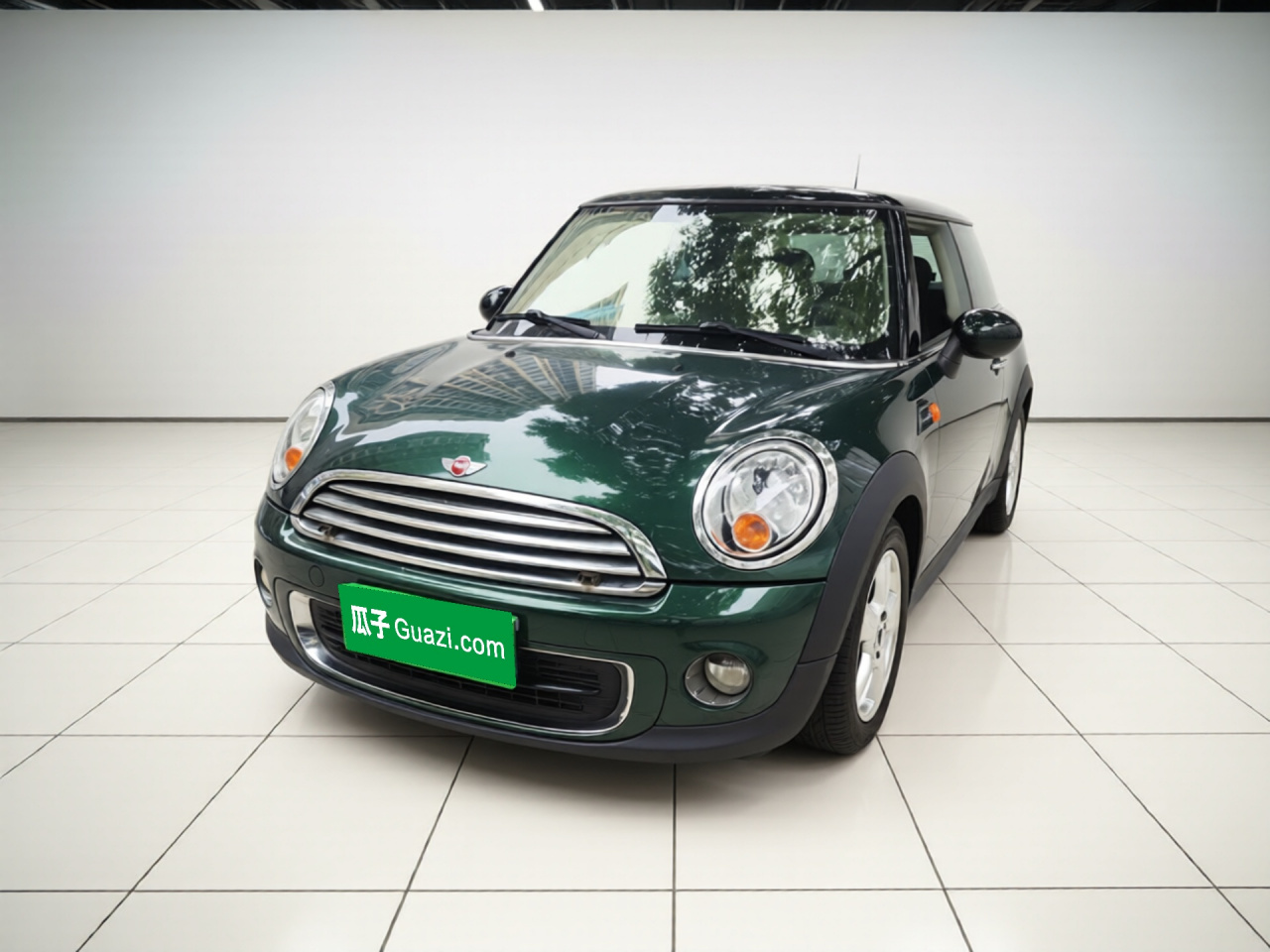 2011 1.6L ONE photo 2