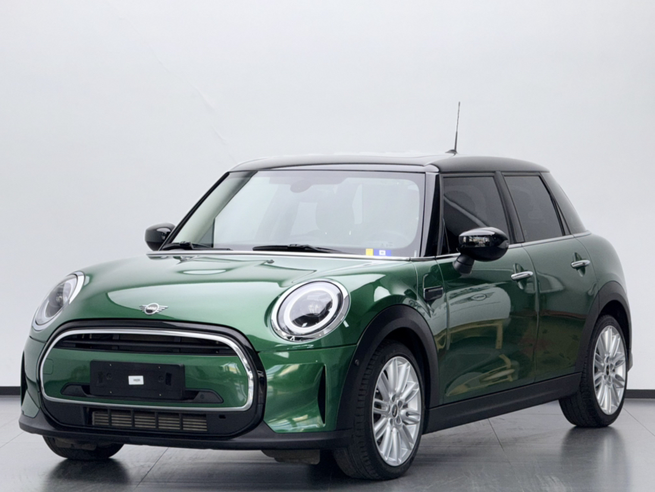 2022 1.5T COOPER Classic 5-Door