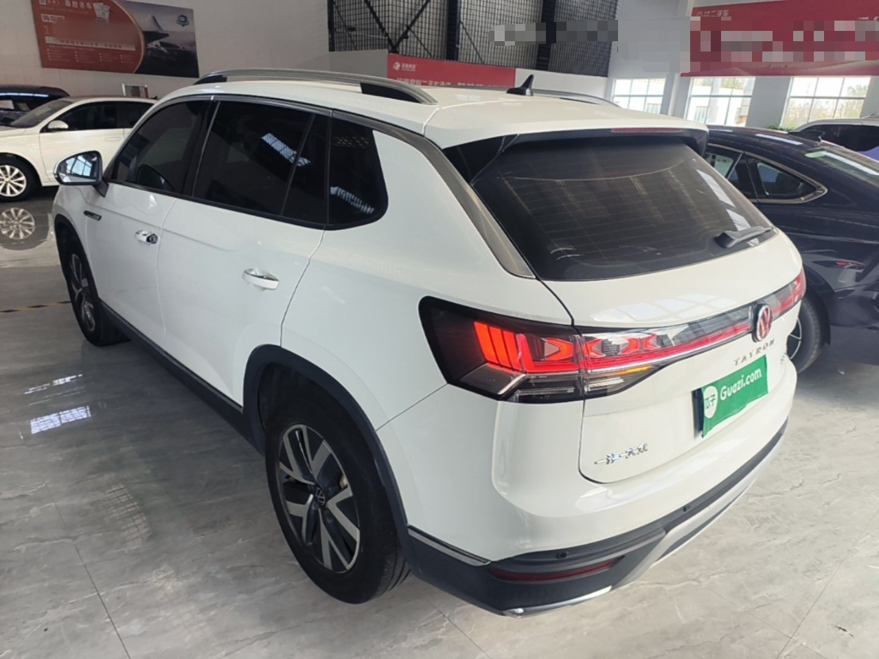 Tayron 2023 300TSI RWD Luxury Plus Advanced photo 4