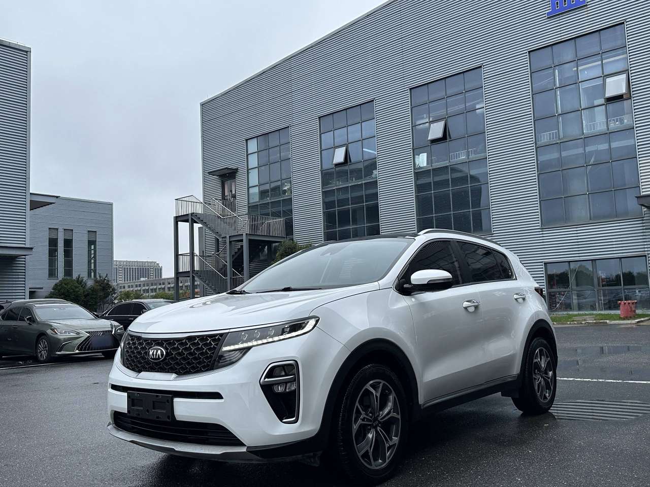 KX5 2019 1.6T AT RWD Luxury