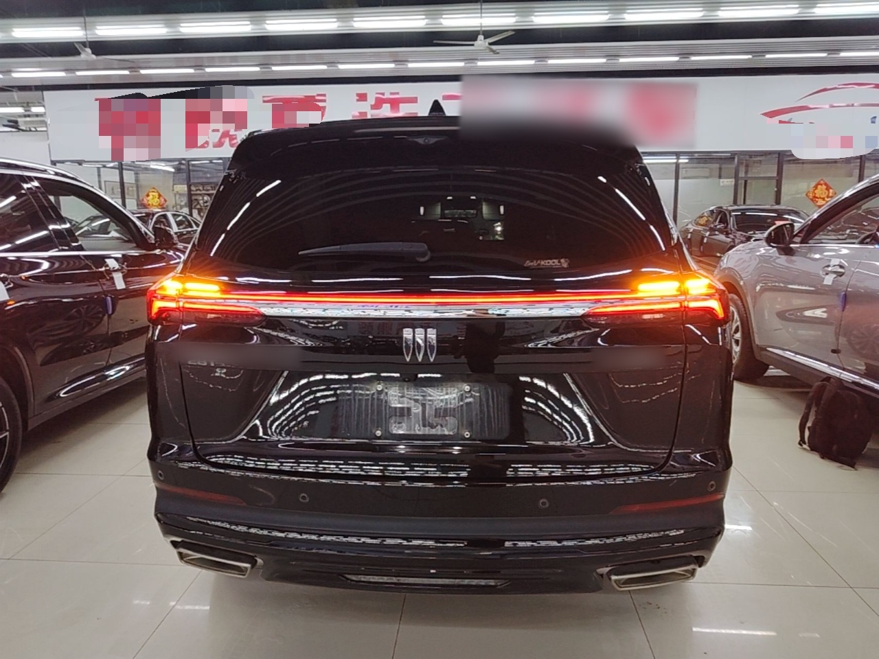 2025 Envision Plus 28T RWD photo 5