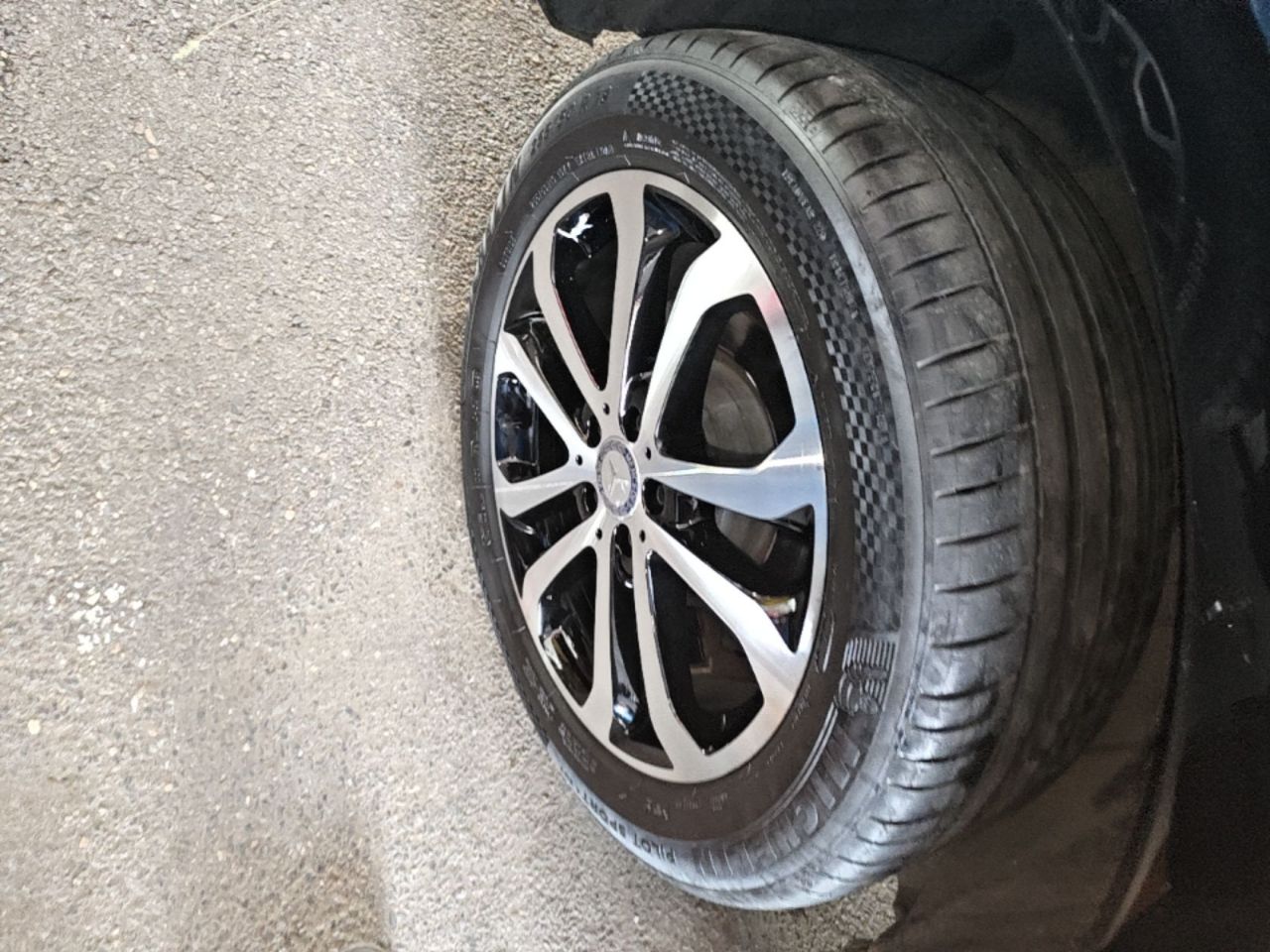 GLE Imported 2017 GLE 320 4MATIC Dynamic photo 4
