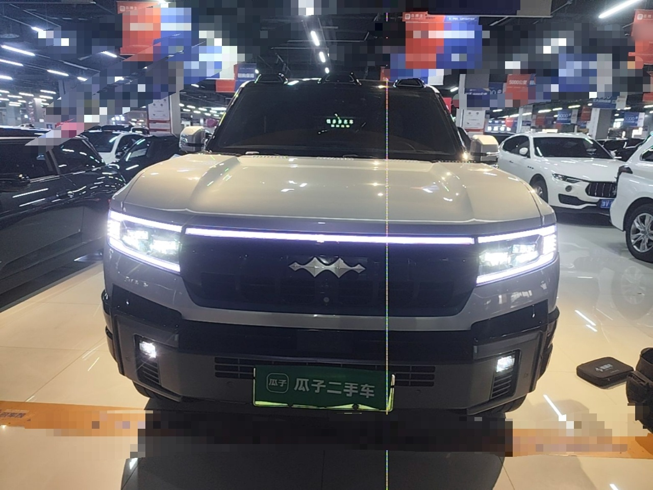 Fang Cheng Bao Leopard 8 2025 Flagship 6-Seater photo 2