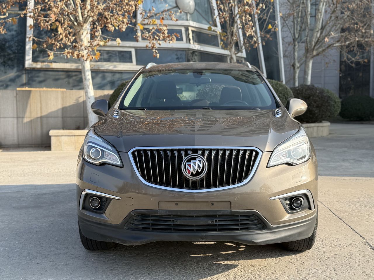 Envision 2017 20T RWD Luxury photo 2