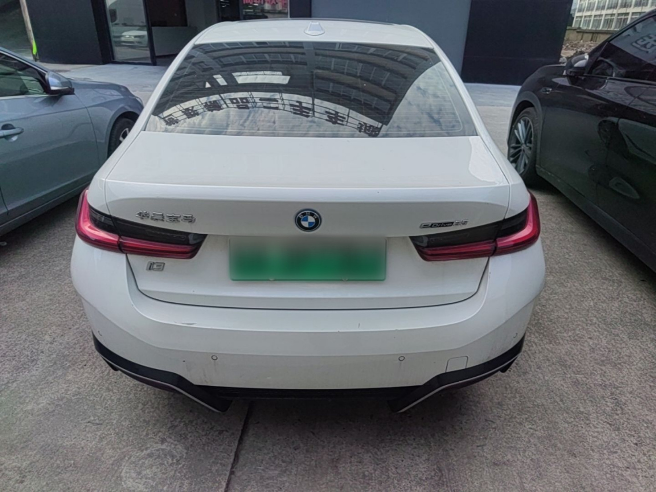 i3 2022 eDrive 35 L photo 3