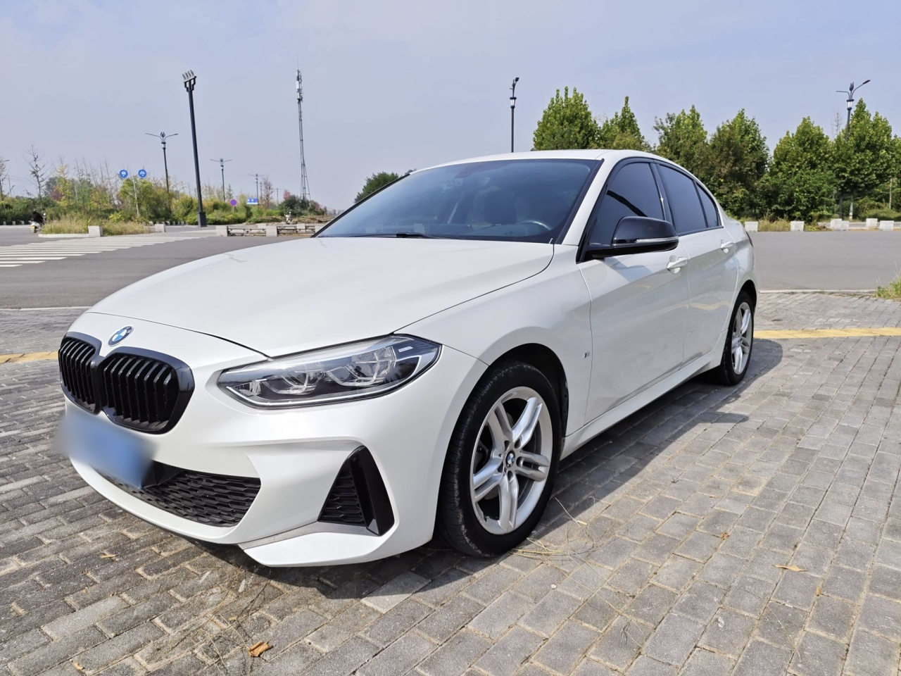 1 Series 2022 120i M Sport photo 3