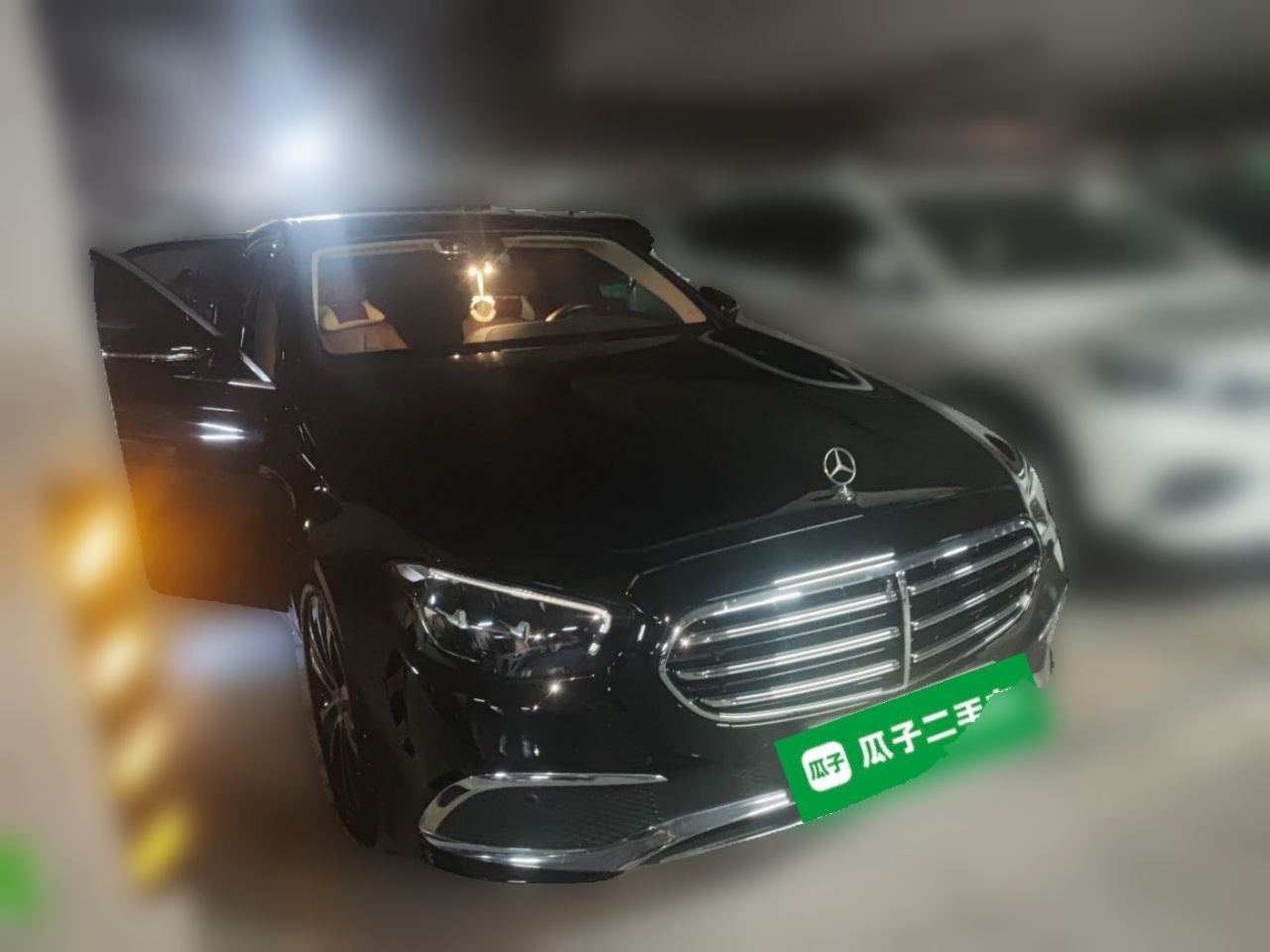 E-Class EV 2022 E 350 e L PHEV photo 3