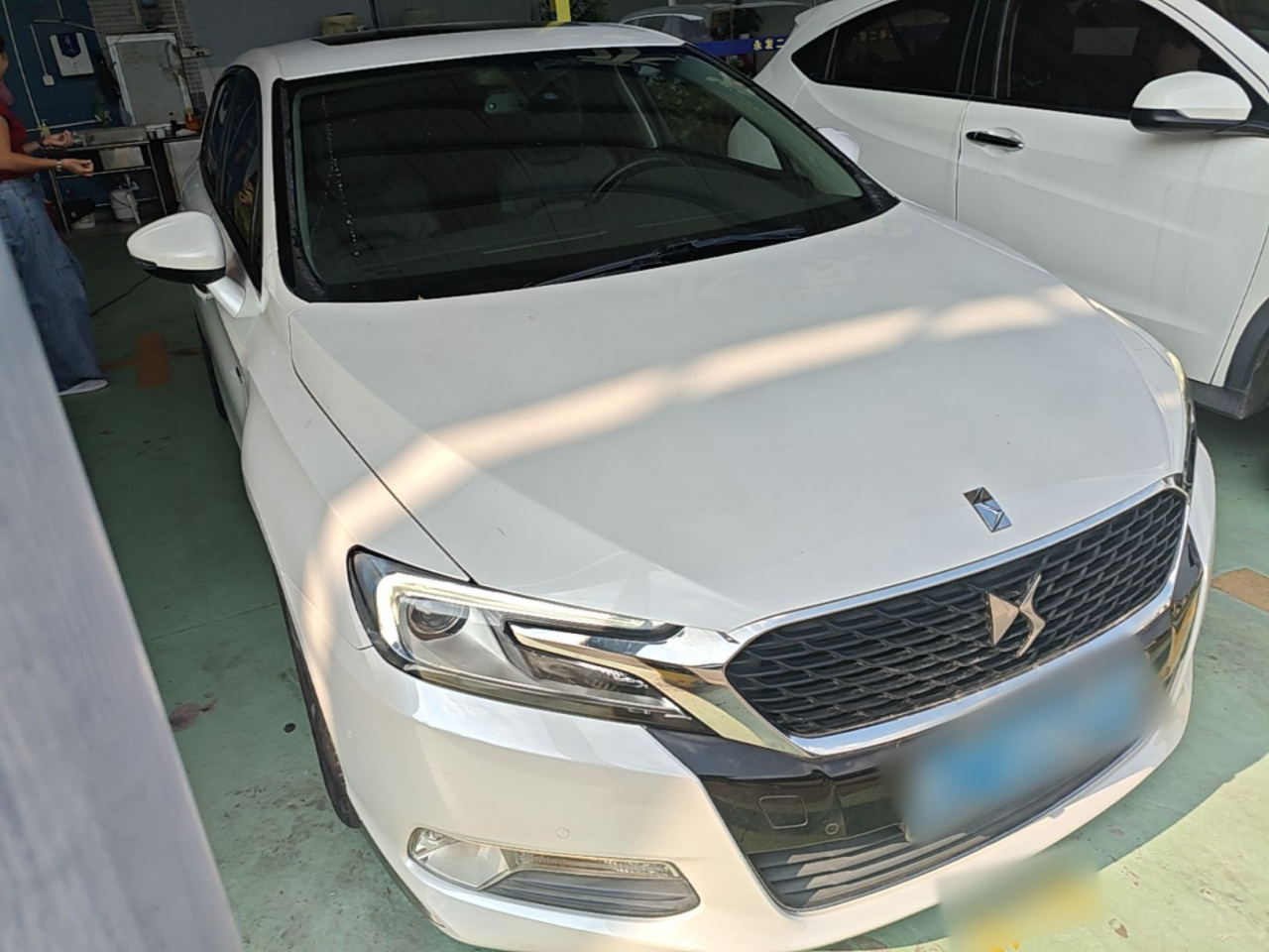 5LS 2016 1.6T Luxury THP160 photo 3