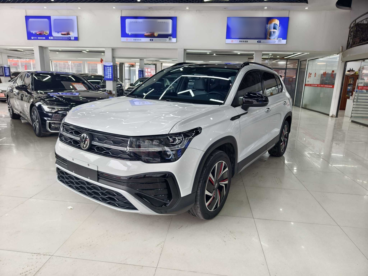 Tharu 2023 300TSI RWD