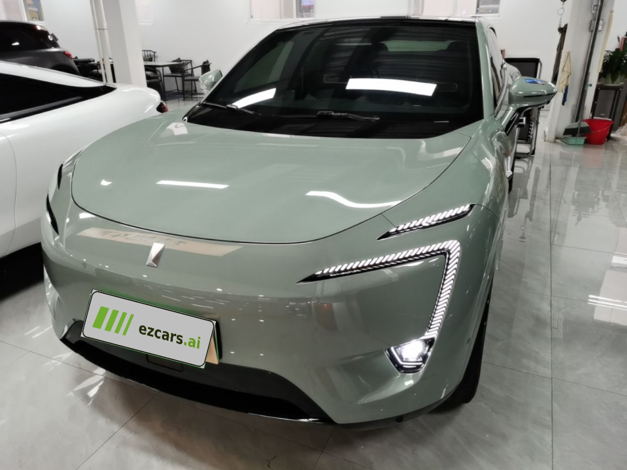 11 2023 Long Range 5-Seater