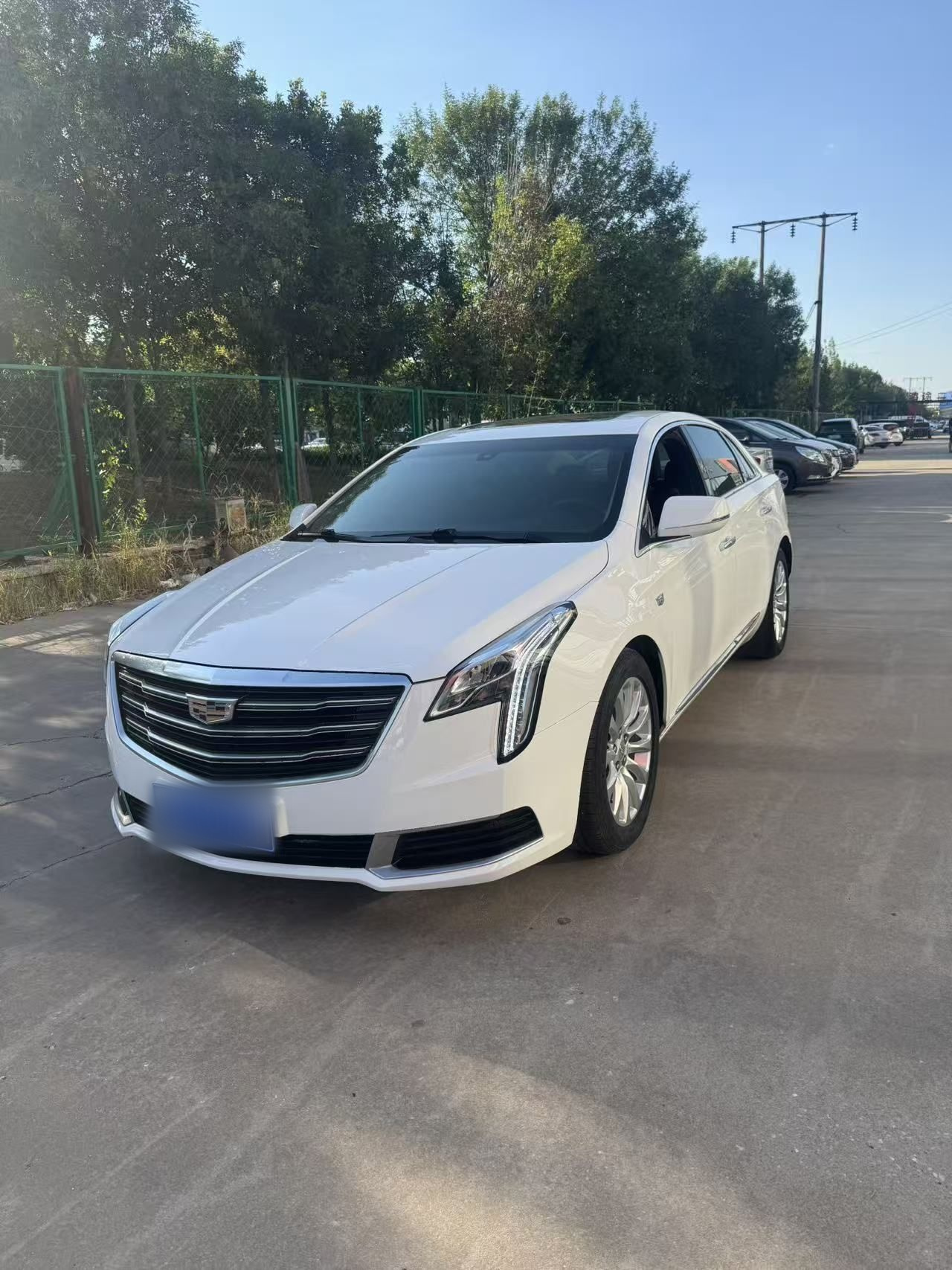 XTS 2018 28T Tech