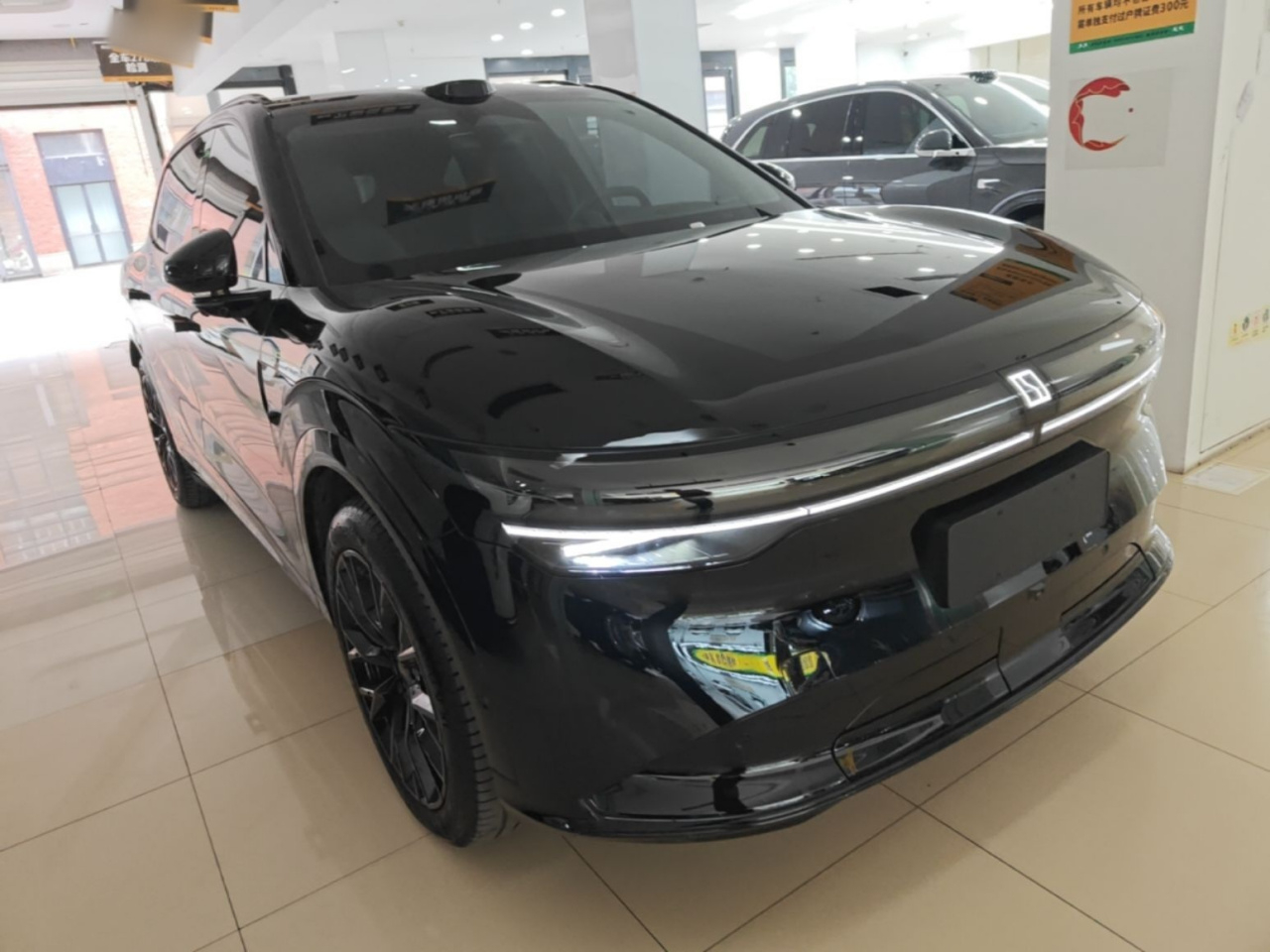 7X 2025 100kWh Long Range RWD ADAS photo 3