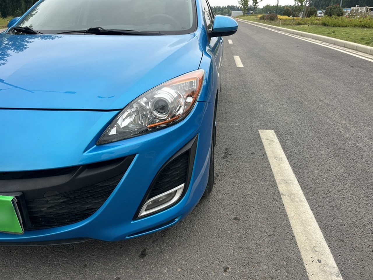 3 2012 Hatchback 1.6L AT Elite photo 4