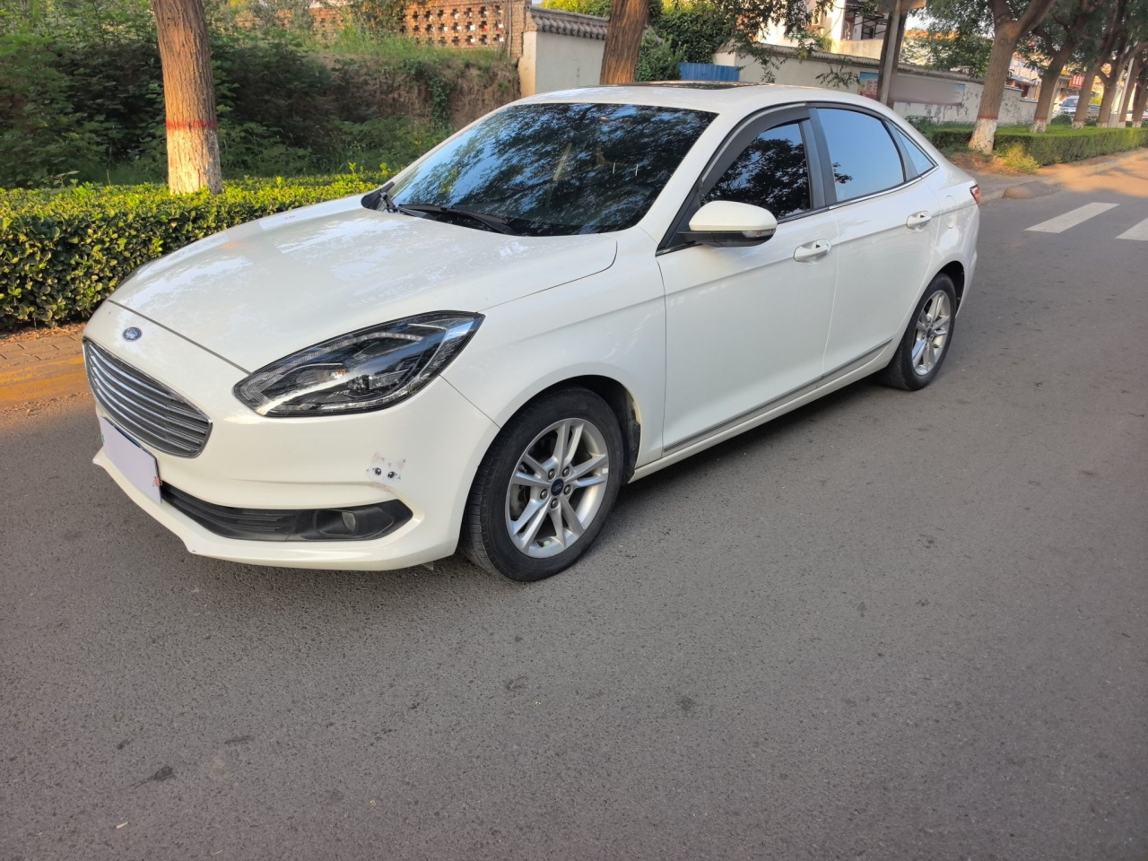 Escort 2019 Facelift 1.5L AT China VI