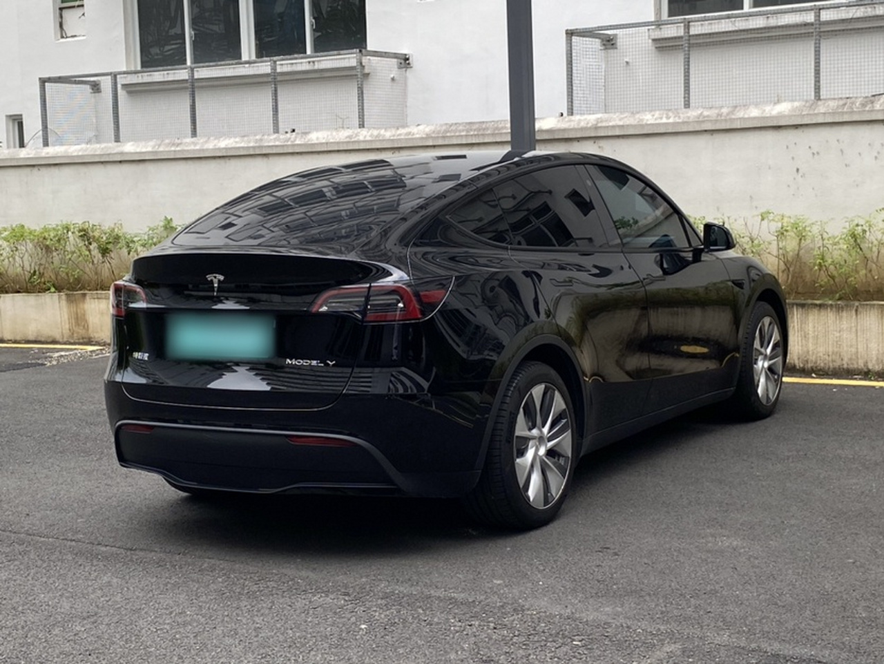 Model Y 2022 RWD photo 4