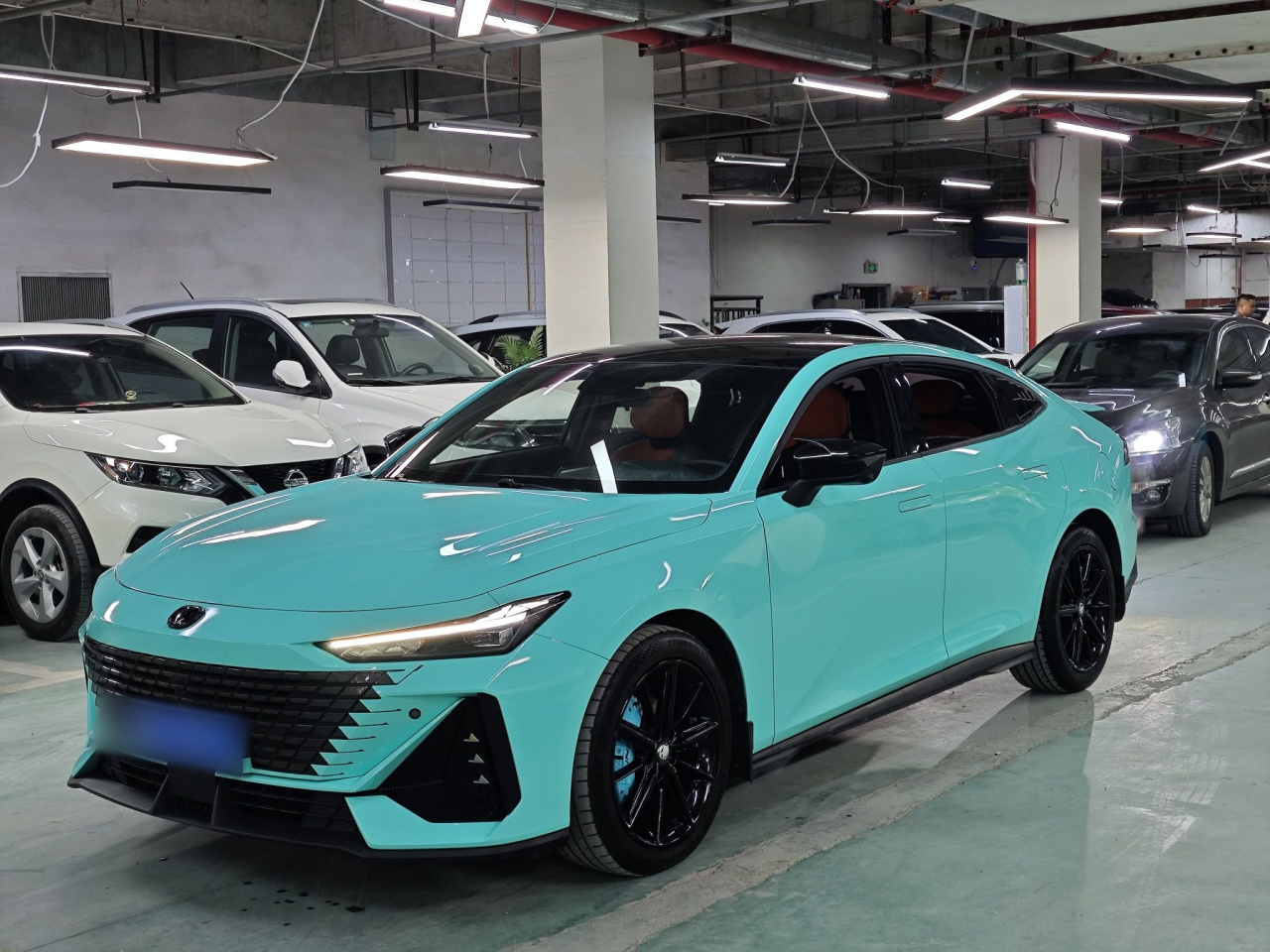 UNI-V 2022 1.5T Premium